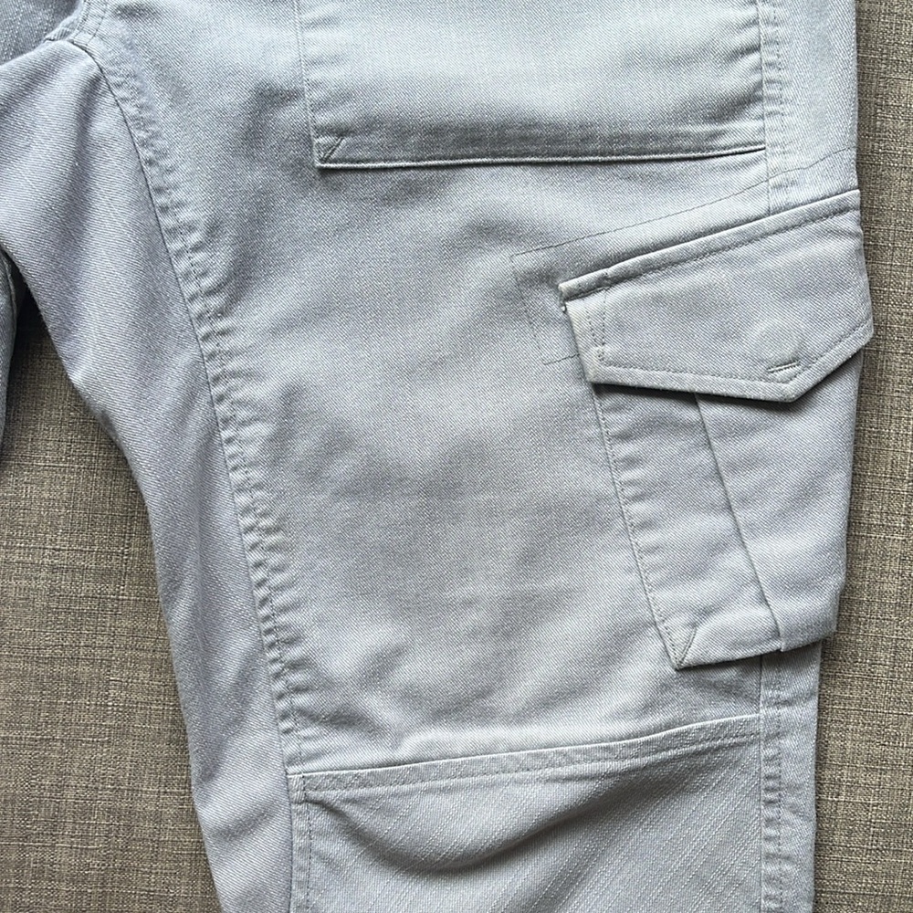 Mountain Hardwear Gray Cropped Pants Capri Pockets Size 4 - Picture 4 of 11